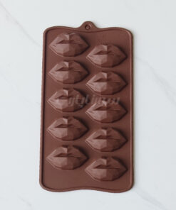 قالب شکلات لب